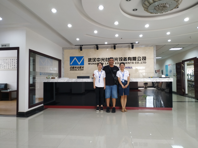 July.02,2019  Israeli customer visit OV laser to check how our laser marking machine work
